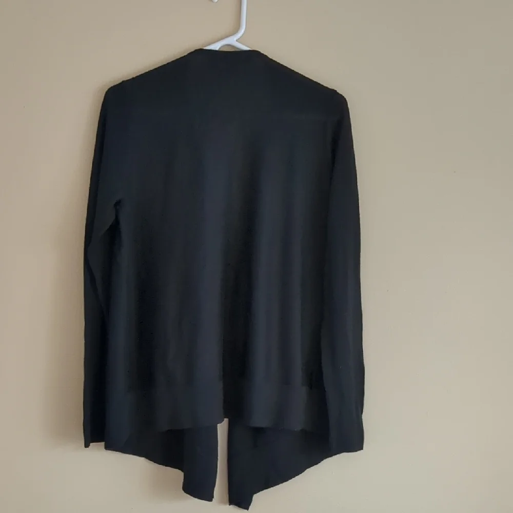 Large Ann Taylor Loft Women's Solid Black Open Front Cardigan Goth Office - Picture 6 of 11